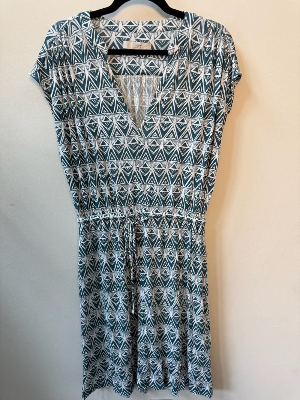 Ann Taylor LOFT Geometric V-Neck Drawstring Waist Dress